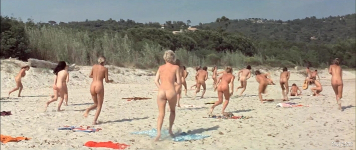 Нудиский пляж в художественном фильме
