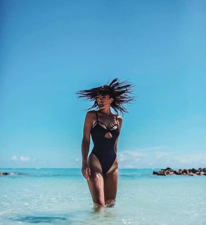 Купальные костюмы