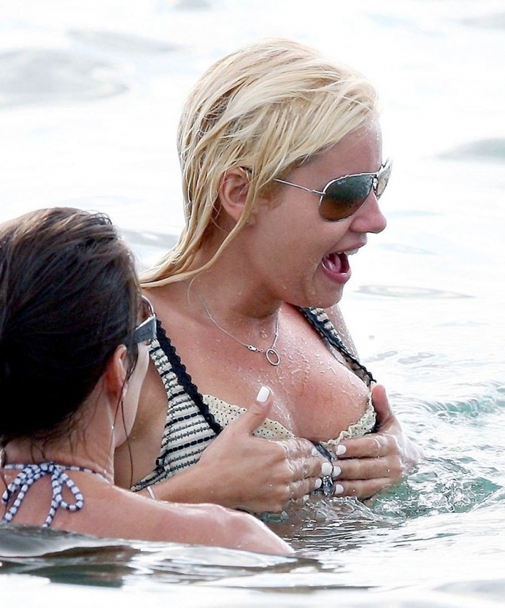 Elisha cuthbert nip