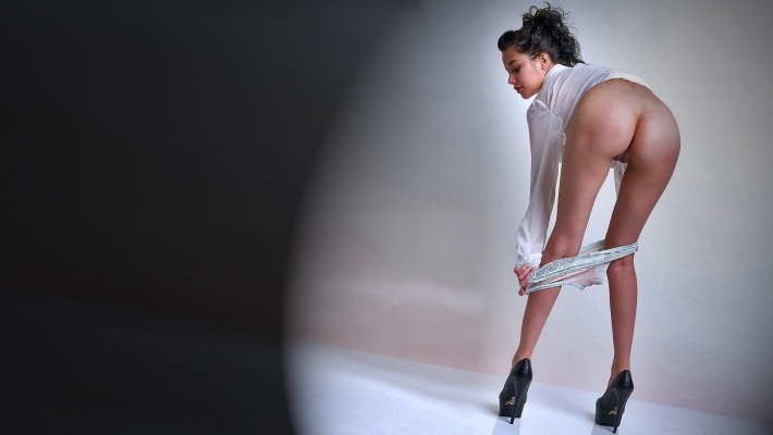 Красива девушка