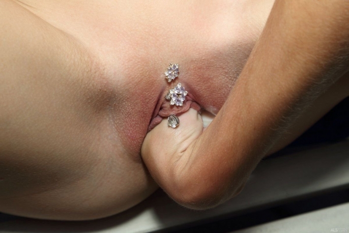 Украшение для пирсинга пупка