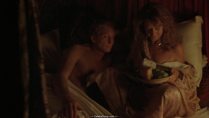 Откровенные сцены