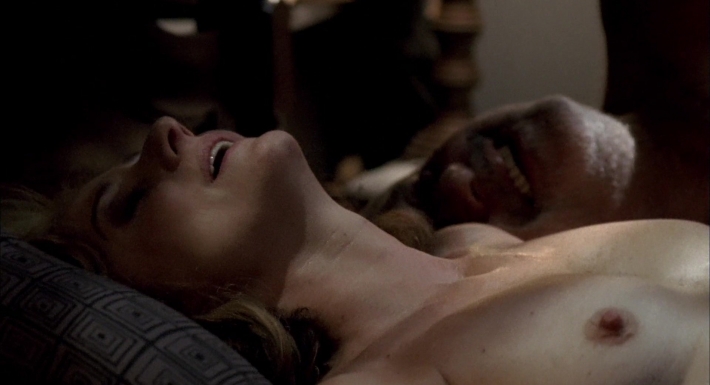 Голая джулия