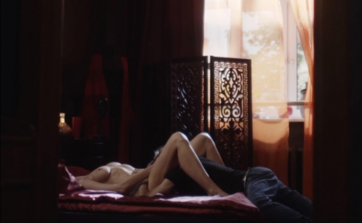 Обнаженная актриса