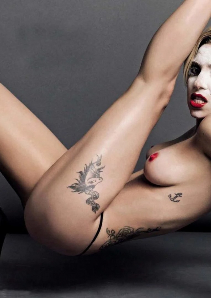 Леди гага голая сиськи