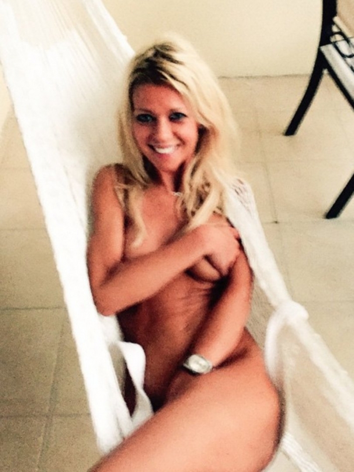 Тара рид голые ню эро