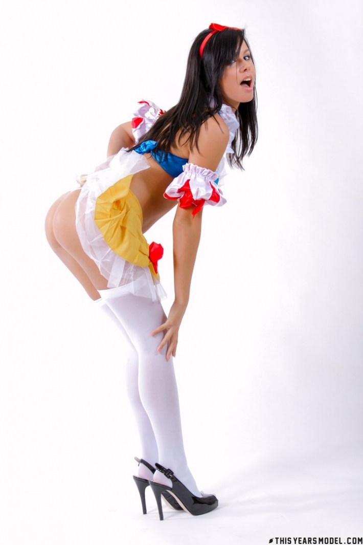 Эротический костюм белоснежки