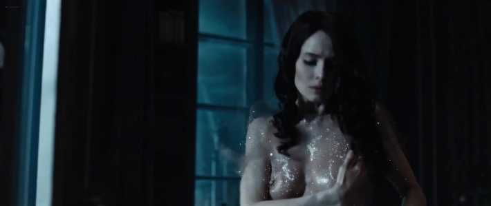 Голая юлия снигирь мастер и маргарита