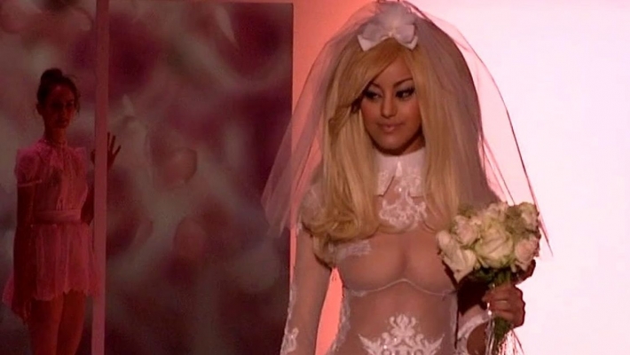 Самые откровенные свадебные платья