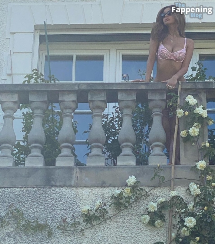 Обнаженные знаменитости