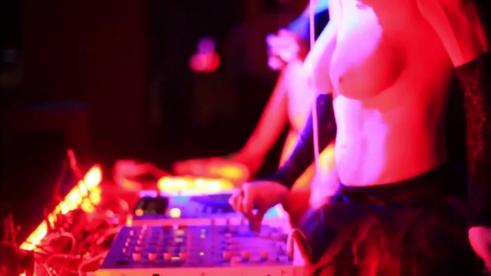 Порно диджей