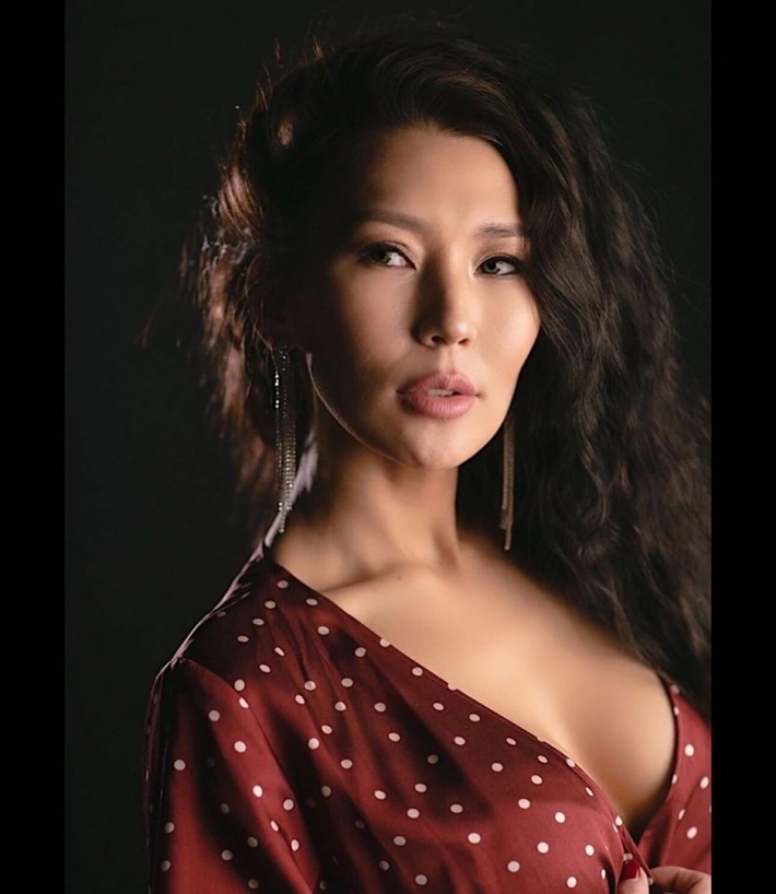 Красивая якутянка