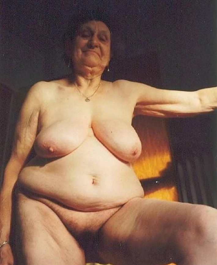 Голые толстые старушки