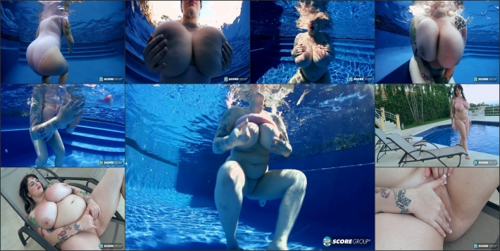 Сиськи бассейн