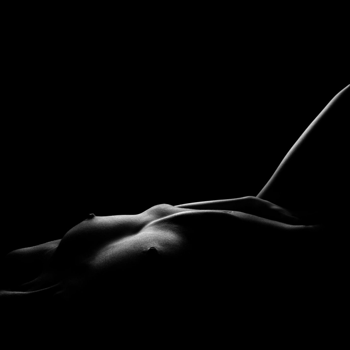 Голое женское тело