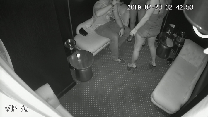 Скрытая камера в борделе