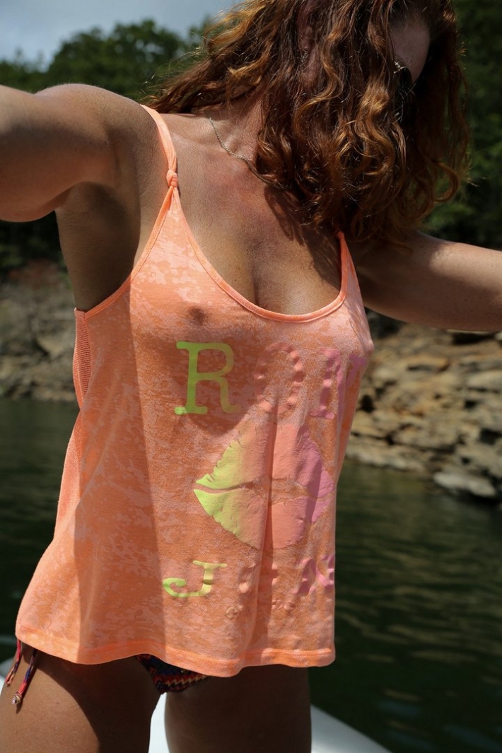 Мокрая майка