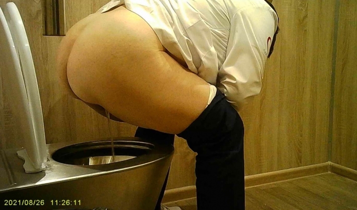 Скрытая камера в женском туалете