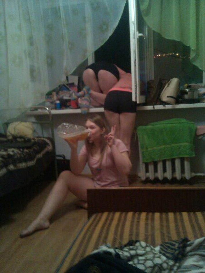 Женская общага