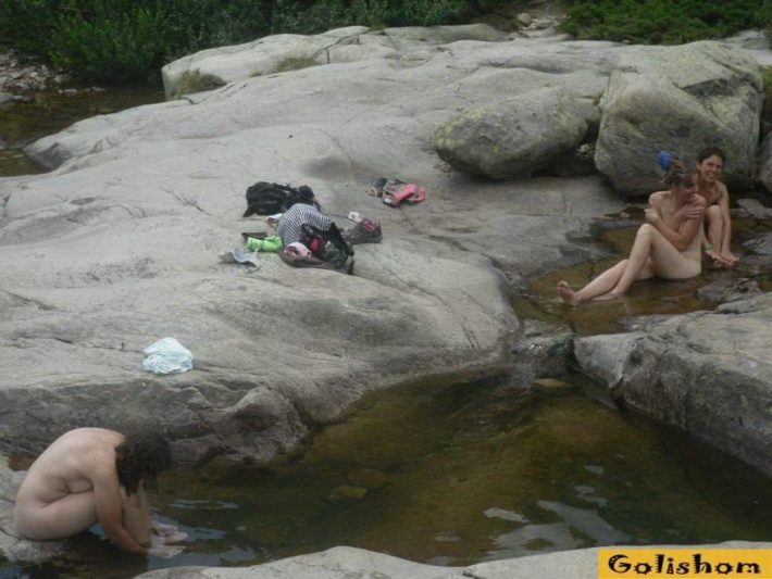 Купание голышом