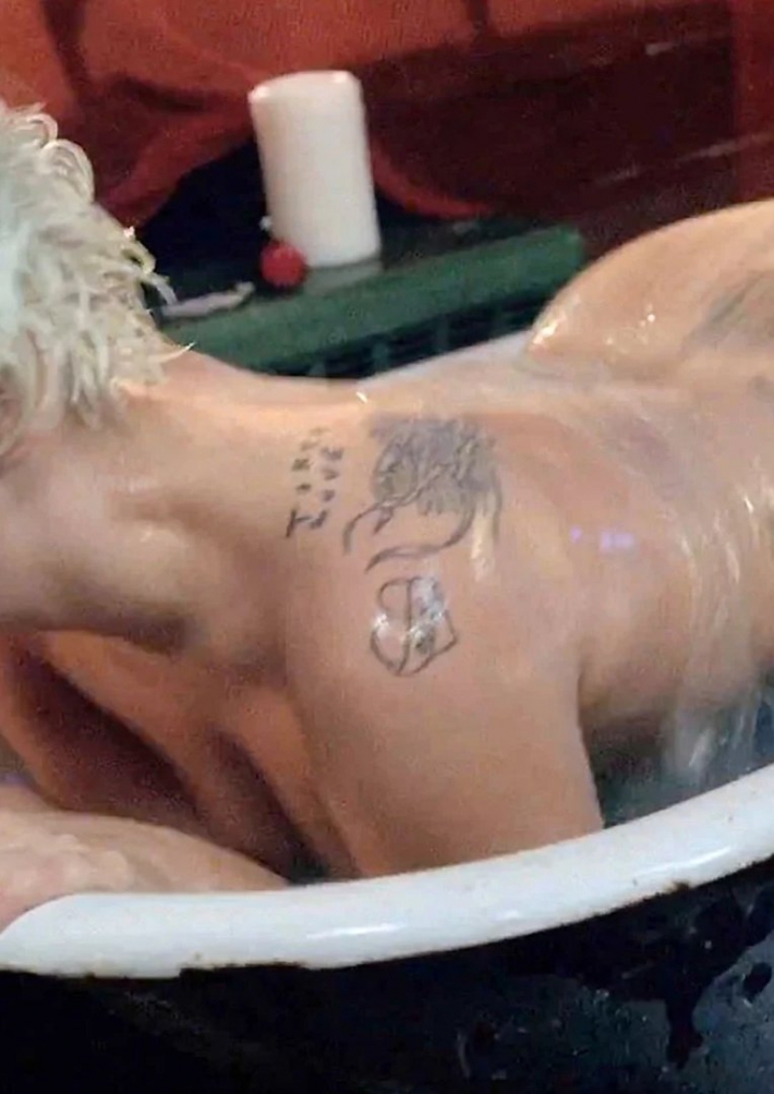 Lady gaga гермафродит