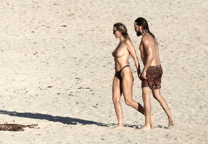 Хайди клум топлесс