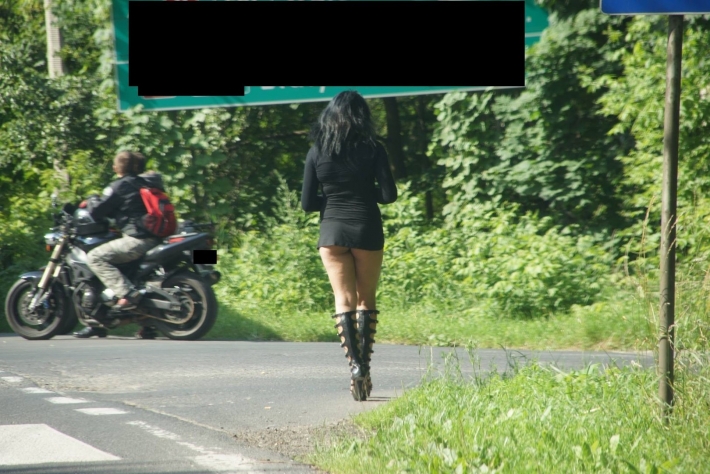 Девицы легкого поведения