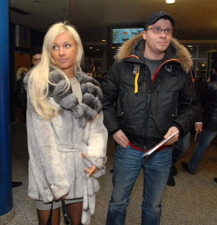 Юлия лещенко жена харламова