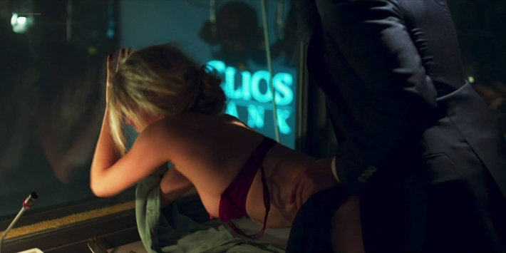 Эротическая сцена