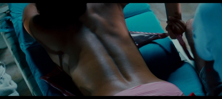 Оливия голая