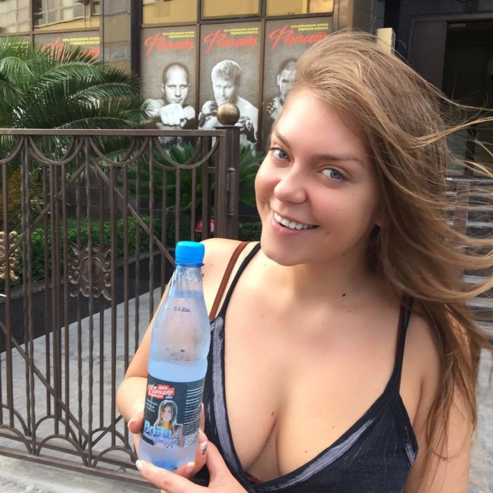 Настя потапова москва