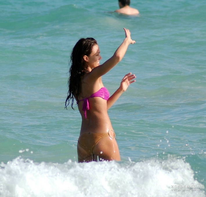 Jessica alba в купальнике