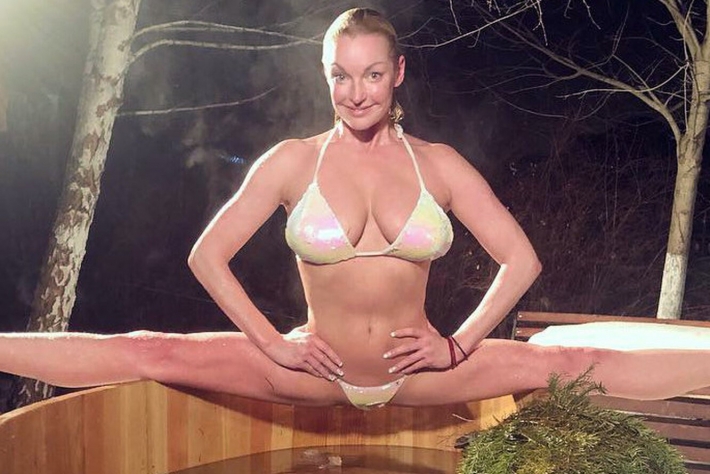 Анастасия волочкова шпагат