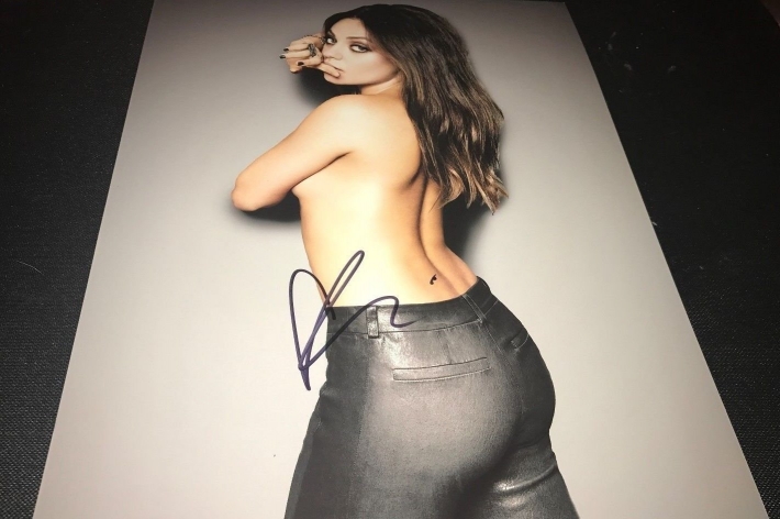 Мила кунис секси